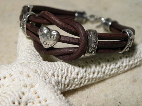 Love Knot Chocolate Heart Leather Bracelet