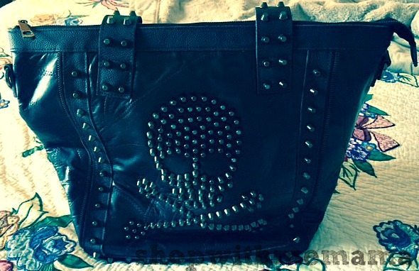 skull and cross bones hand bag