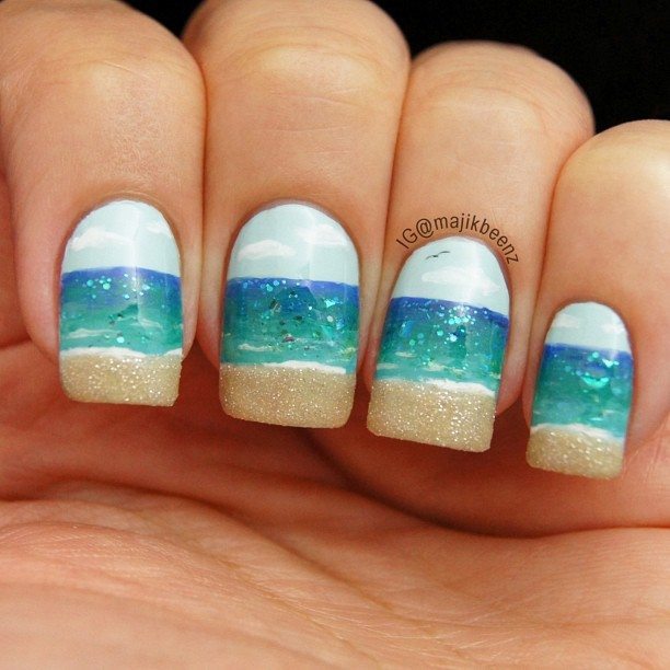 beach nails with sand tips