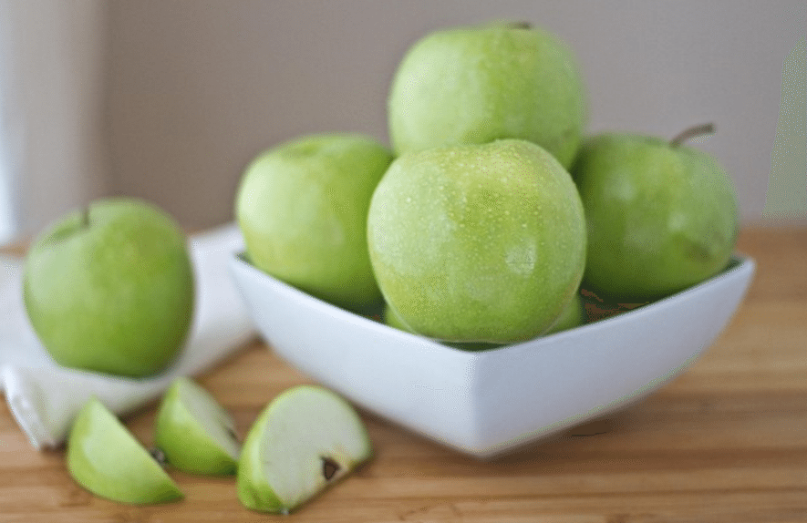 Fresh green apples