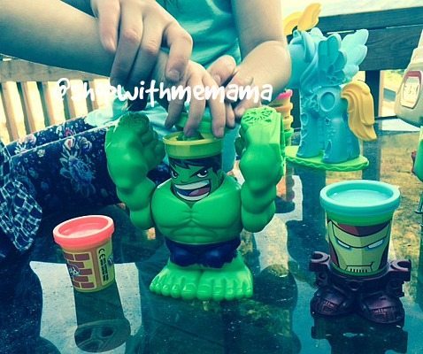 PLAY-DOH SMASHDOWN HULK FEATURING MARVEL CAN-HEADS