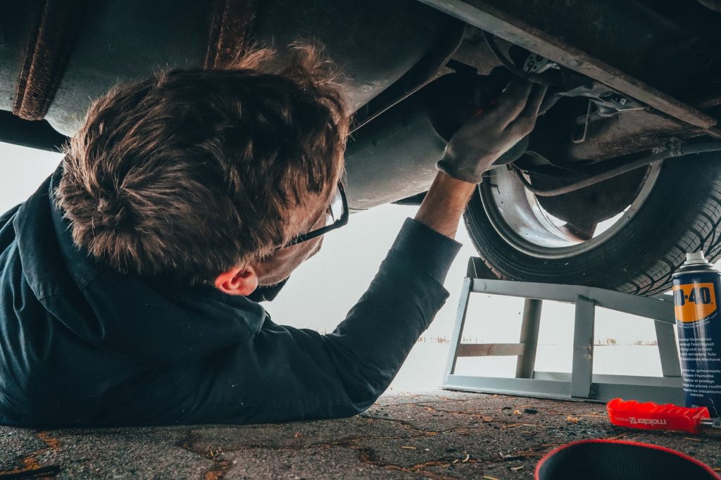 How to work safely under your car