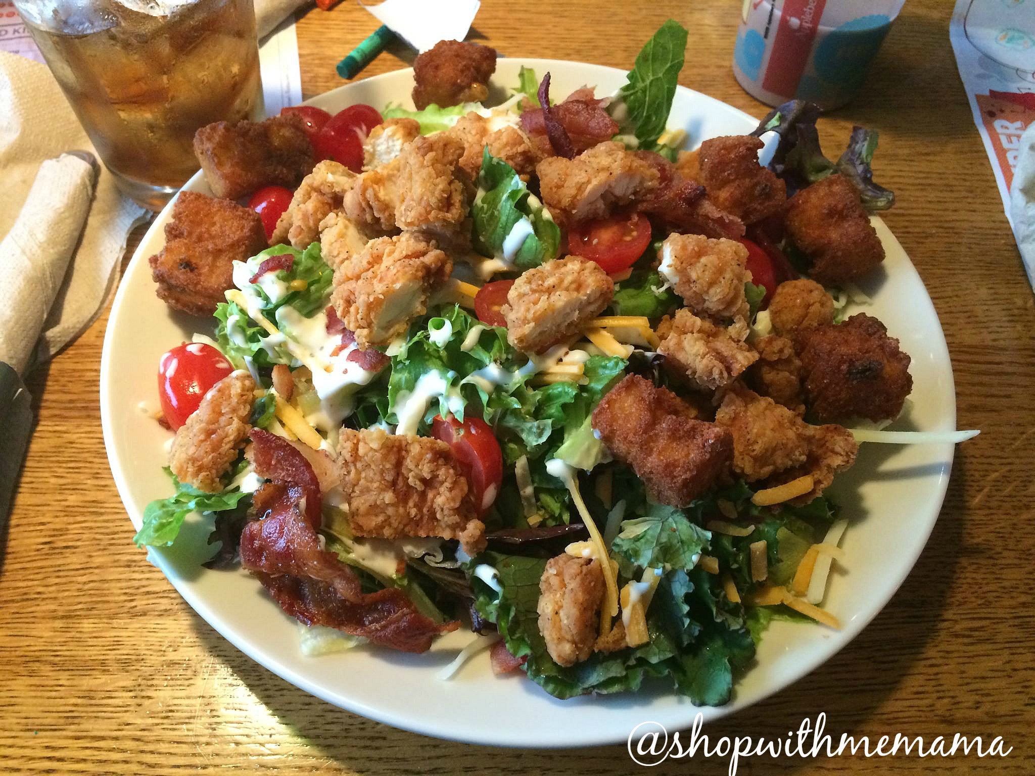 Applebee's Unveils New Grilled Seasonal Salads!