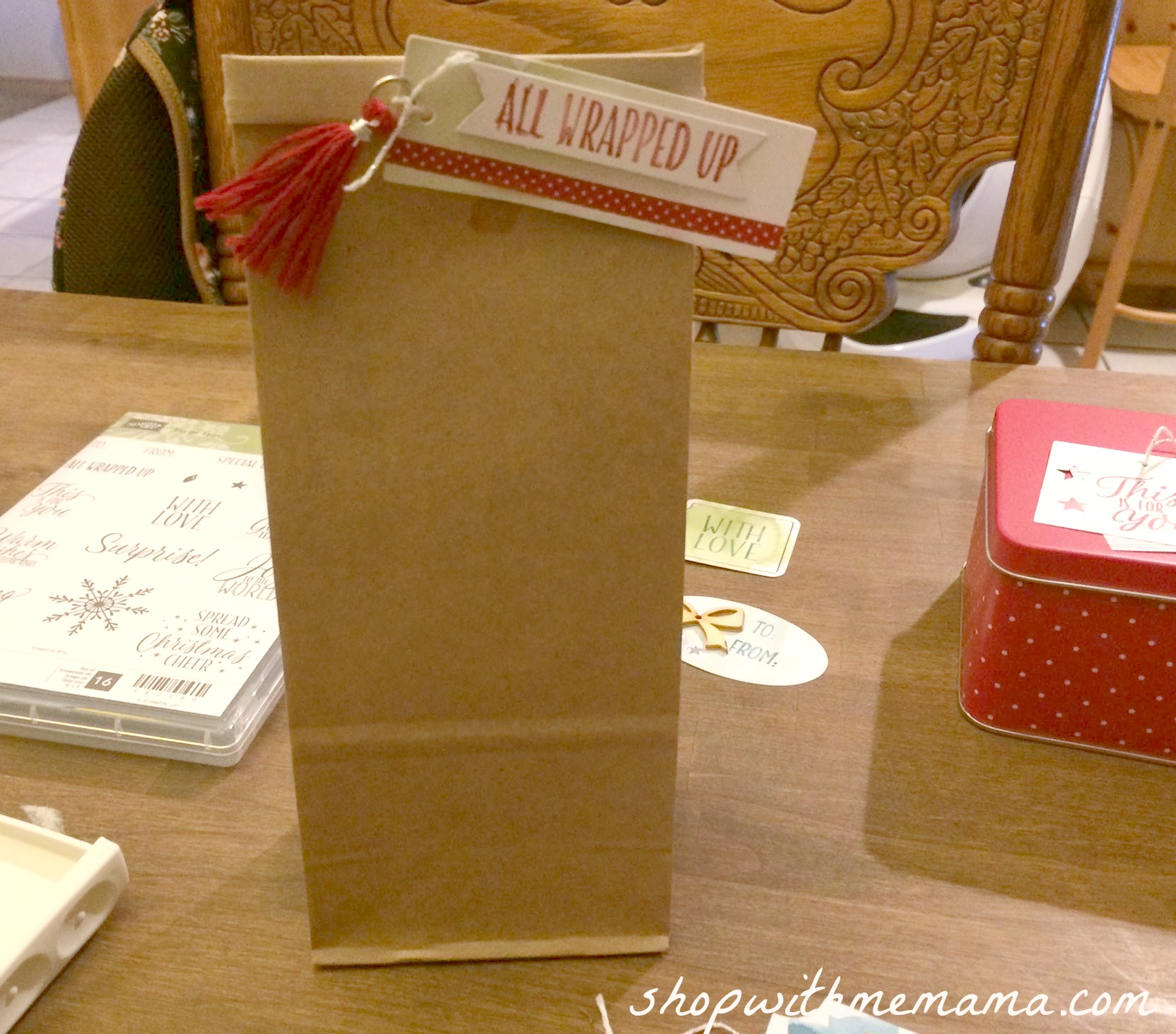 homemade holiday gift bags with gift tags