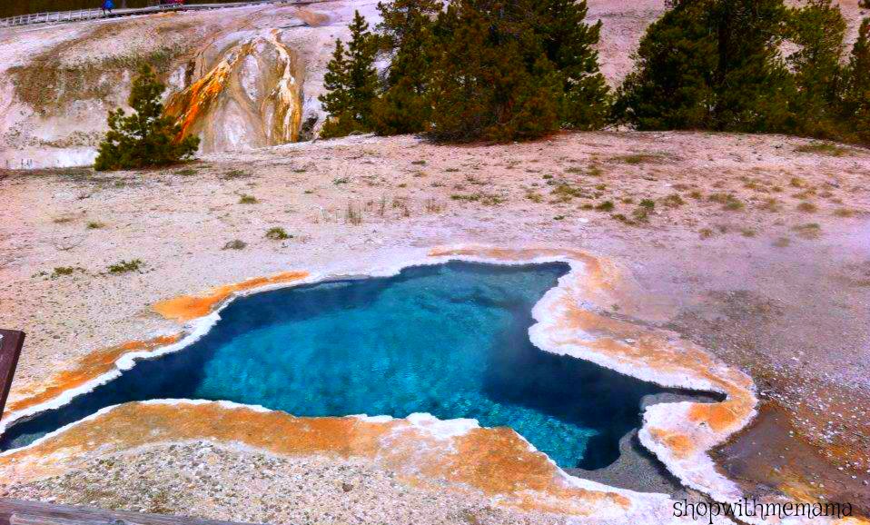 Yellowstone National Park Is Absolutely Breathtakingly Beautiful!