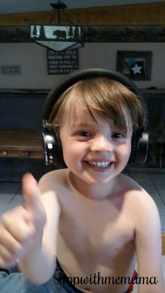 Kid-Friendly Headphones With Noise-Limiting Capabilities