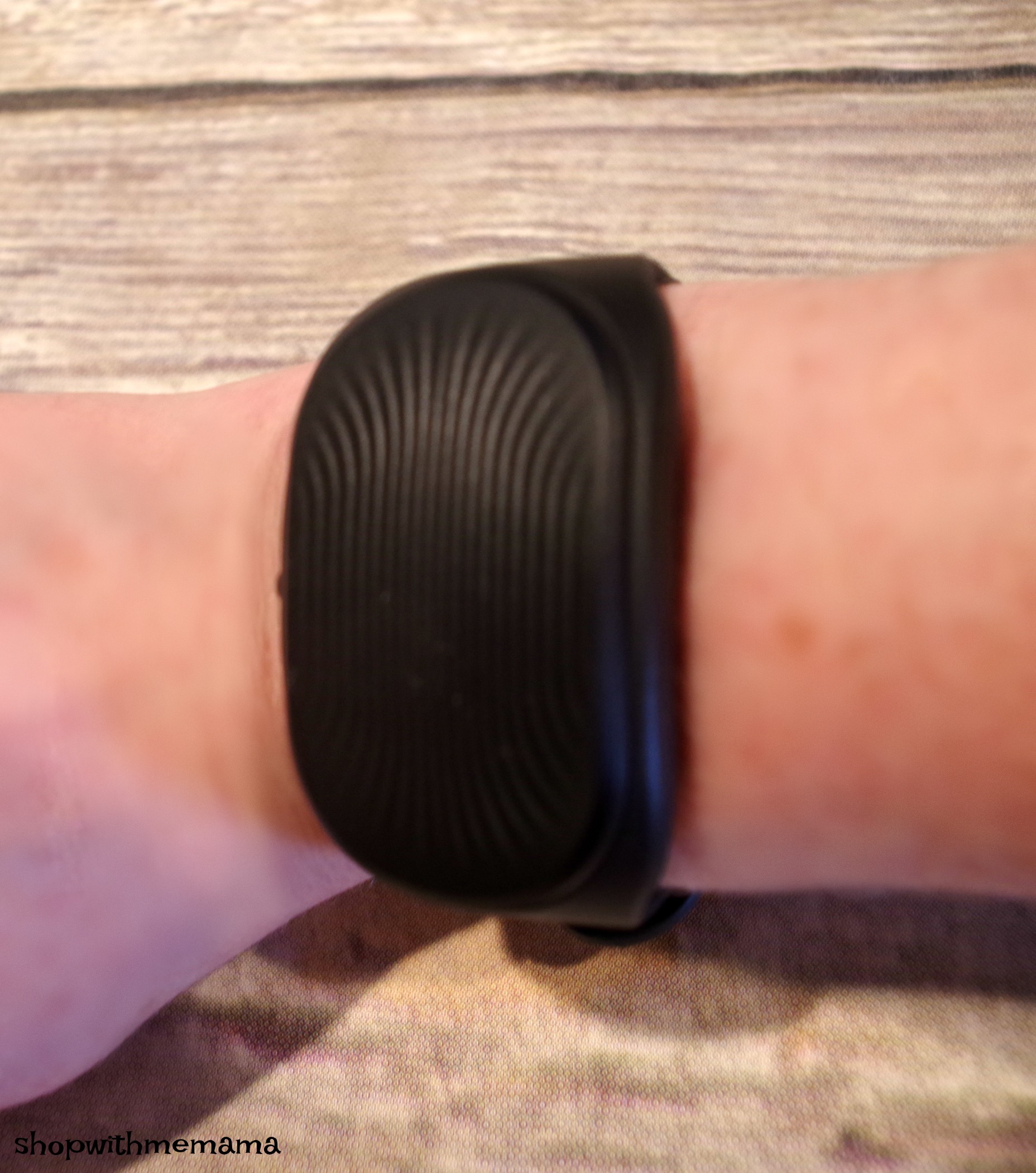 Healbe GoBe 2 All-In-One Fitness Tracker For Calorie Intake And More!