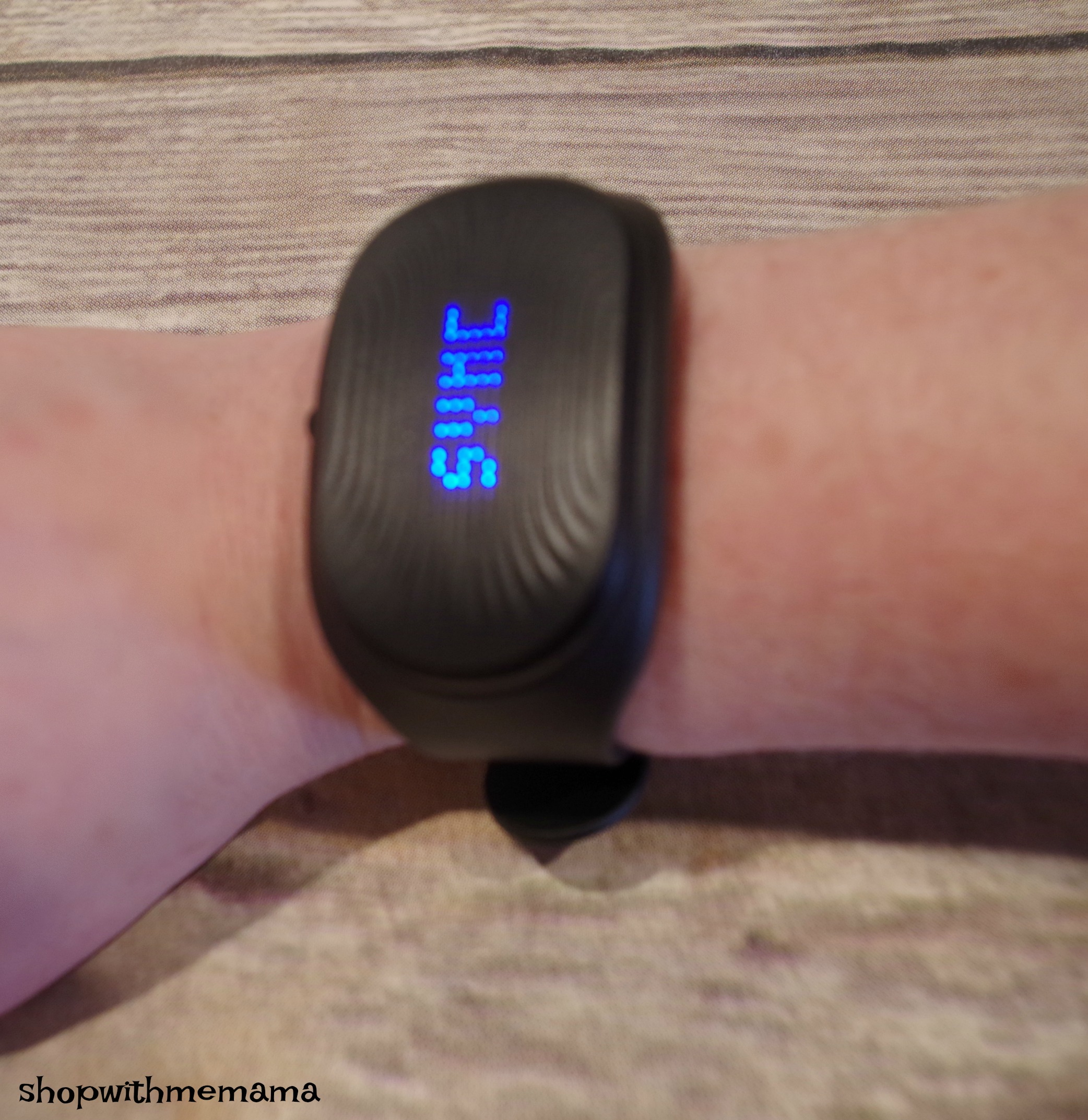 Healbe GoBe 2 All-In-One Fitness Tracker For Calorie Intake And More!