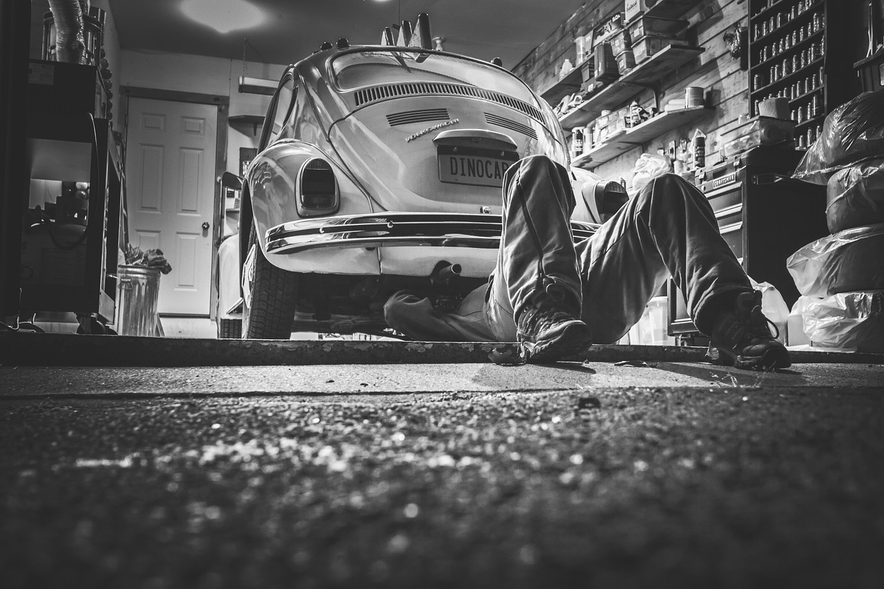 Save Gas: 10 Easy Car Maintenance Tips