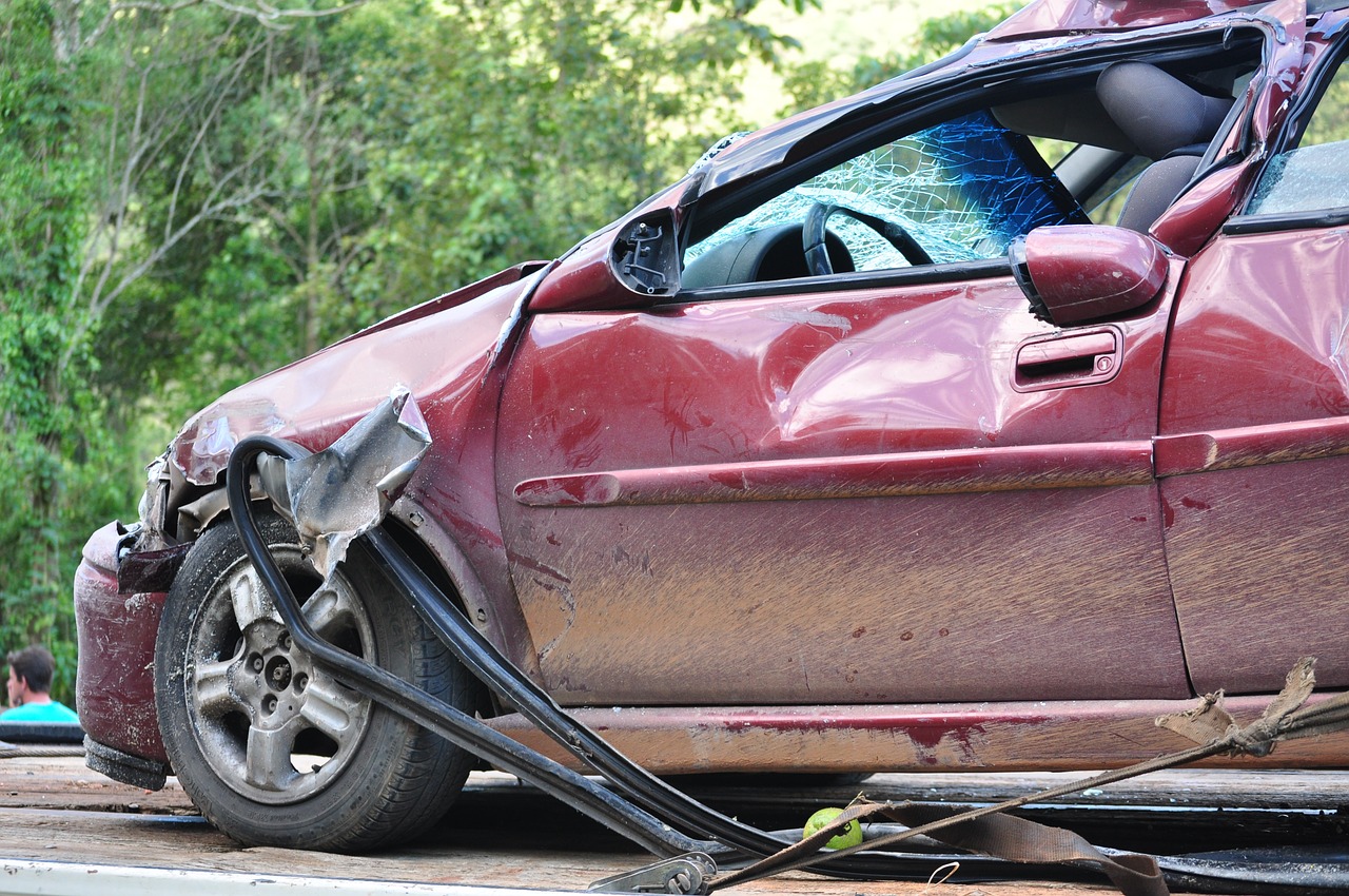 Stay Safe With These Car Crash Tips