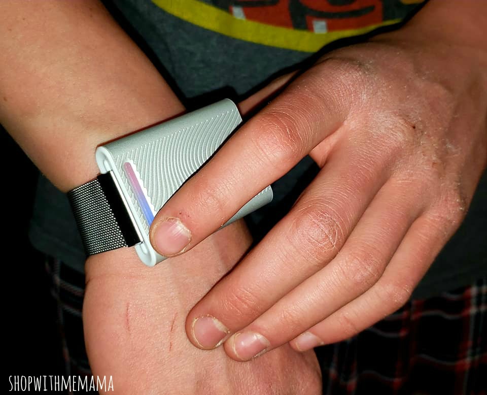 Embr Wave Review | Can a Wristband Cure Hot Flashes? – Illuminate Labs