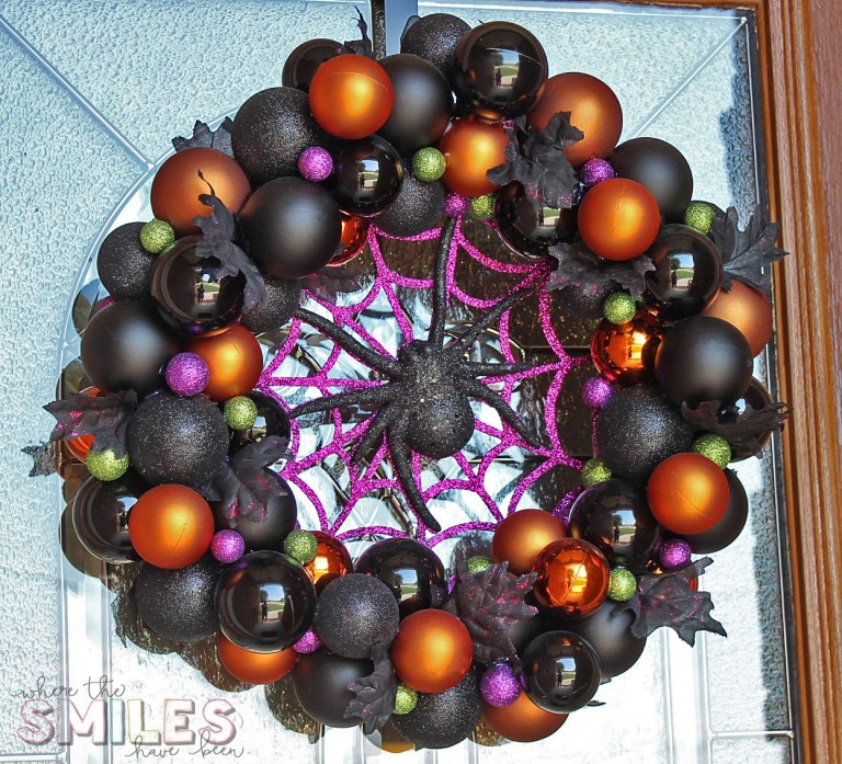 DIY Halloween Ornament Wreath