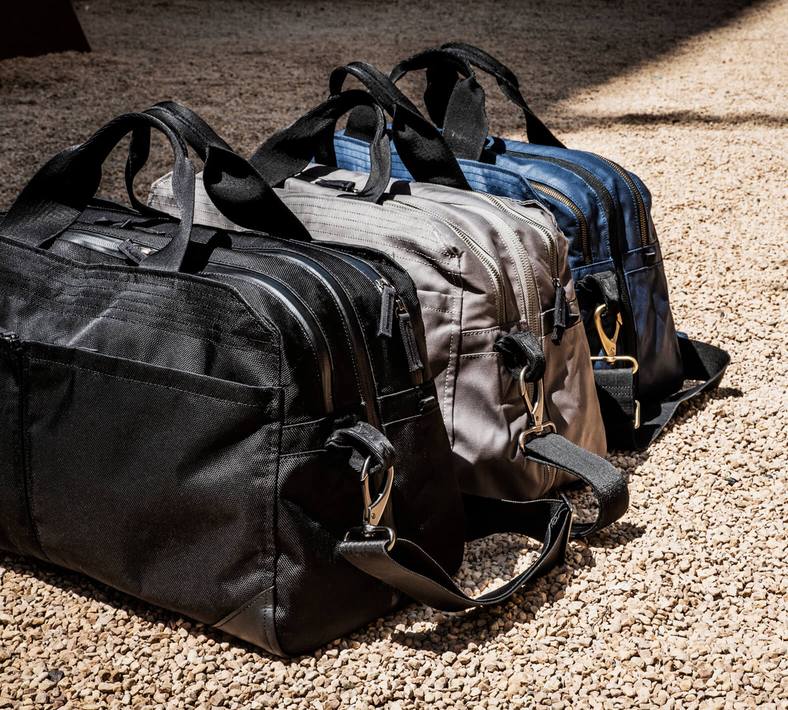 Travel bags in three different colors