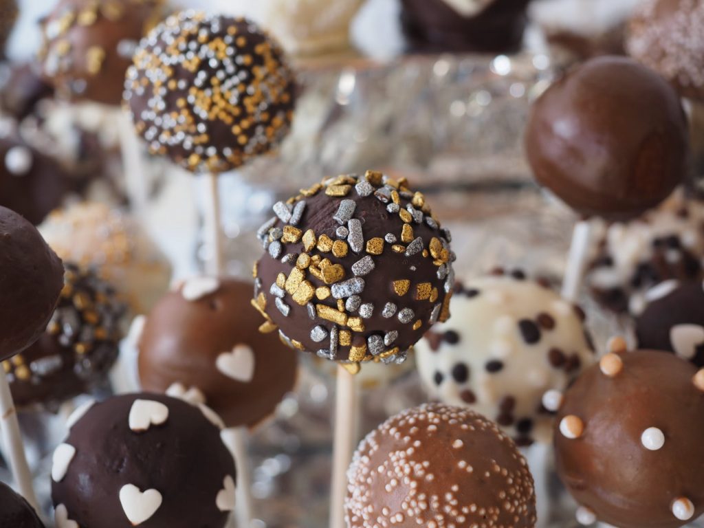 chocolate cake pops