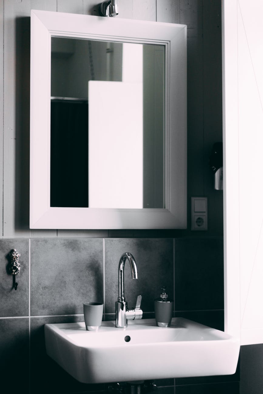 Choosing The Right Vanity For Your Bathroom