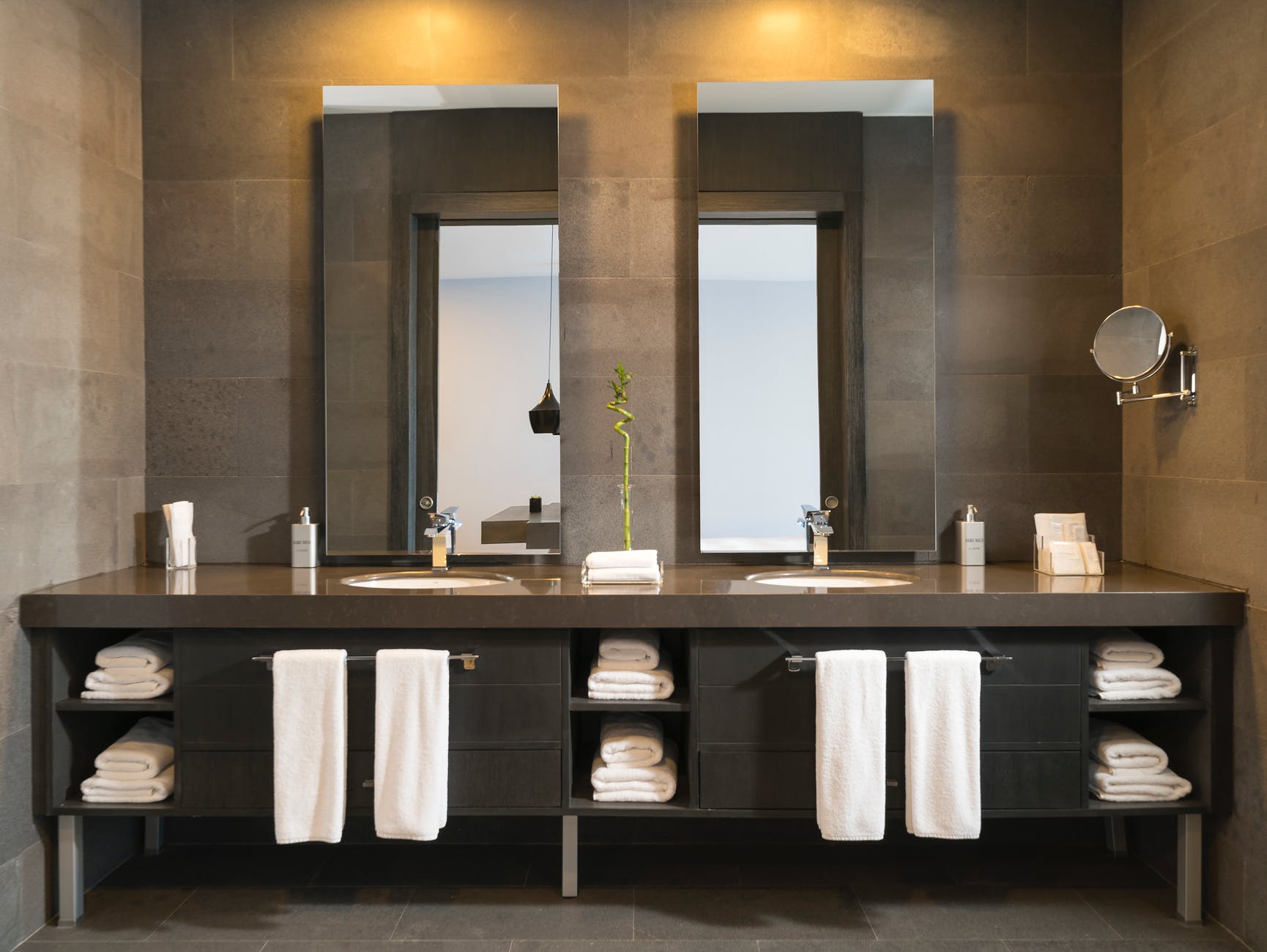 Choosing The Right Vanity For Your Bathroom