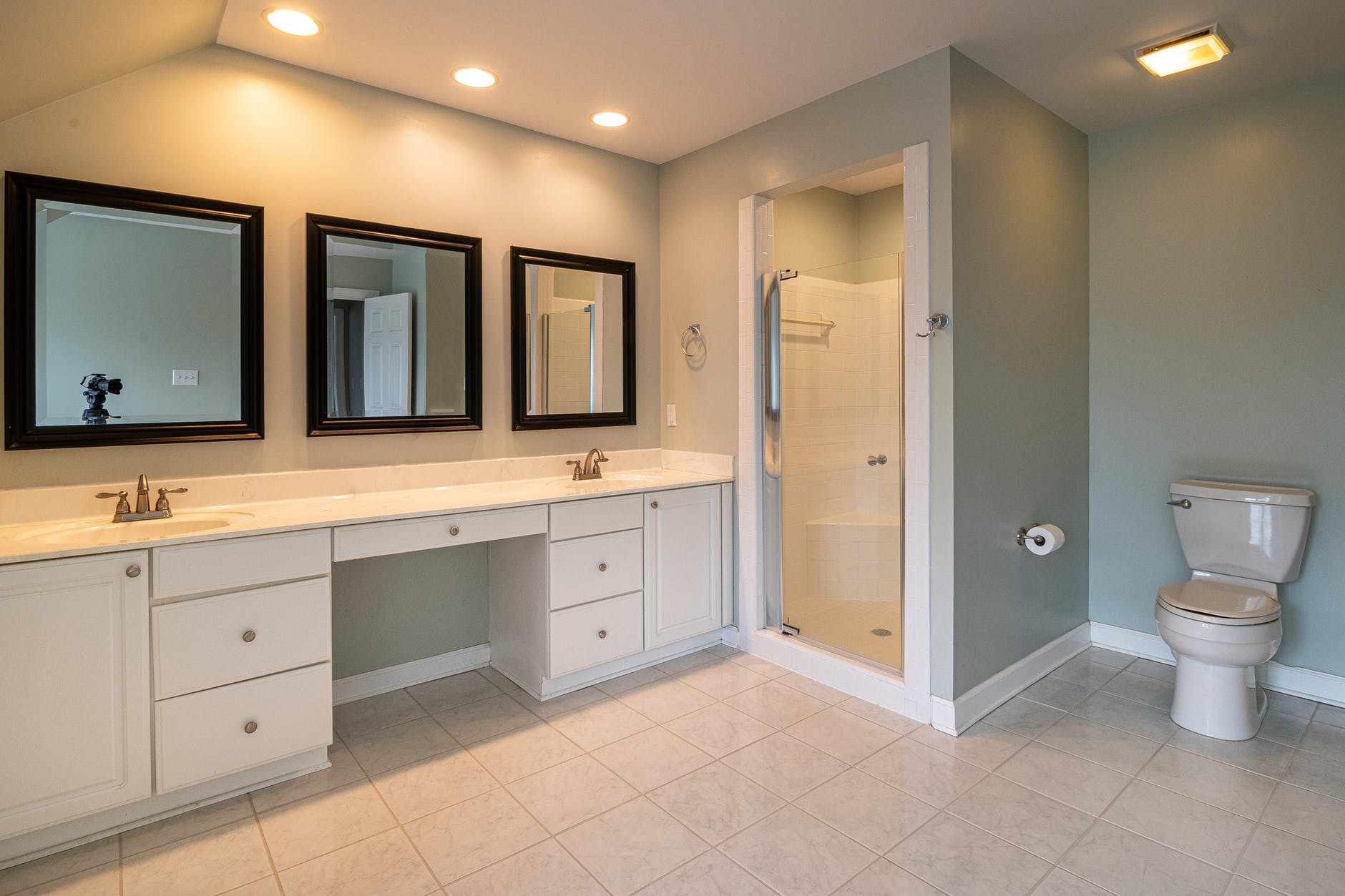 bathroom vanity