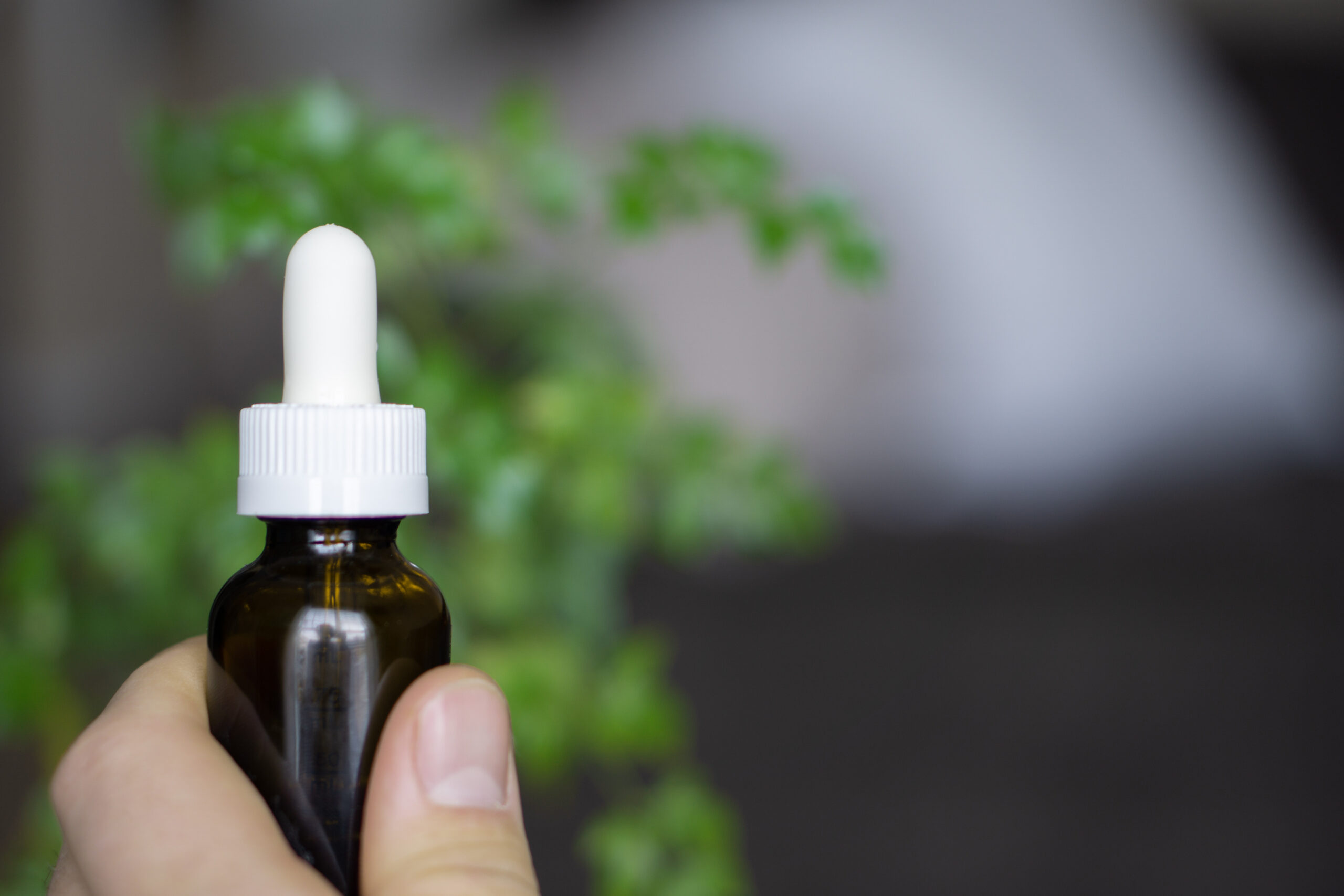 5 Health Benefits Of CBD/THC Oil You Never Knew About