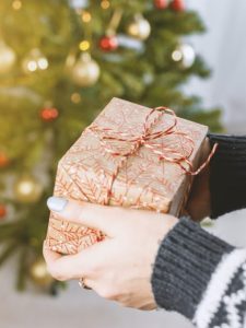 cropped-gift-giving.jpg