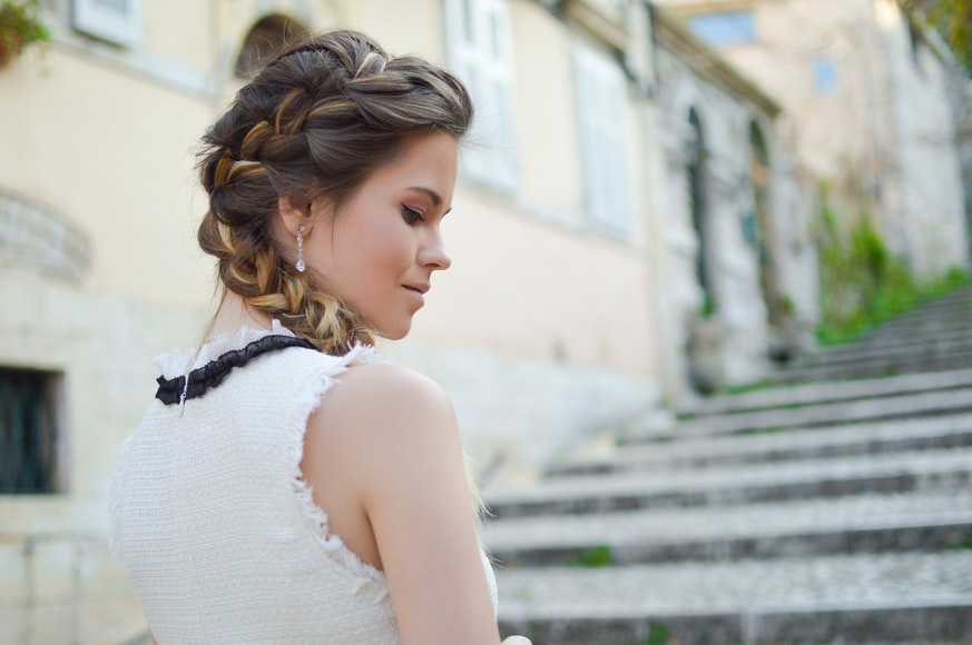 7 Simple Hairstyles You Need To Try