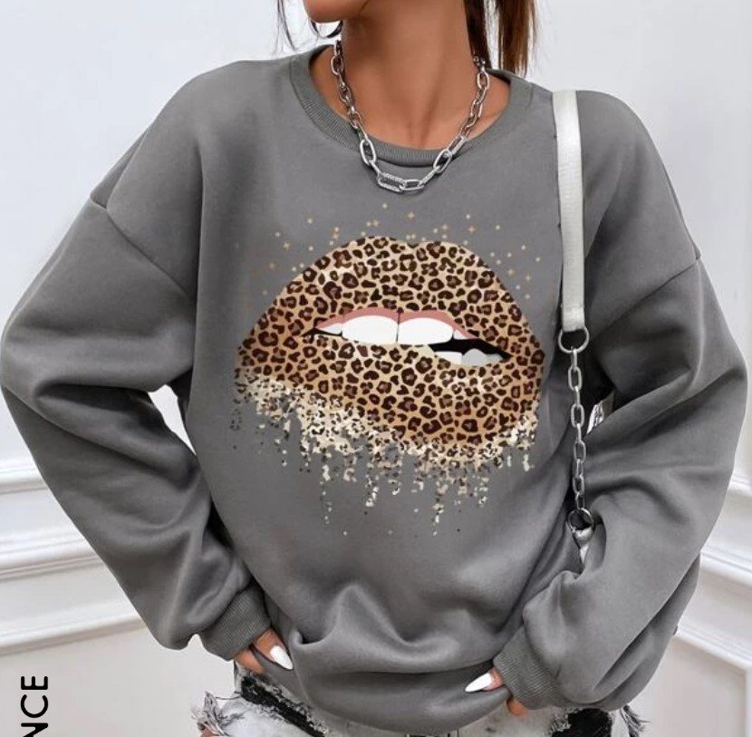 Oversized Gray Sweatshirt with Leopard Lips On The Front