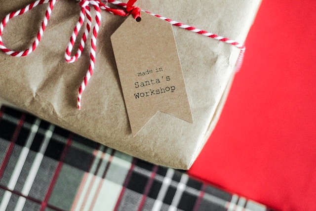 The Joy of Giving: Exploring the Benefits of DIY Gifts