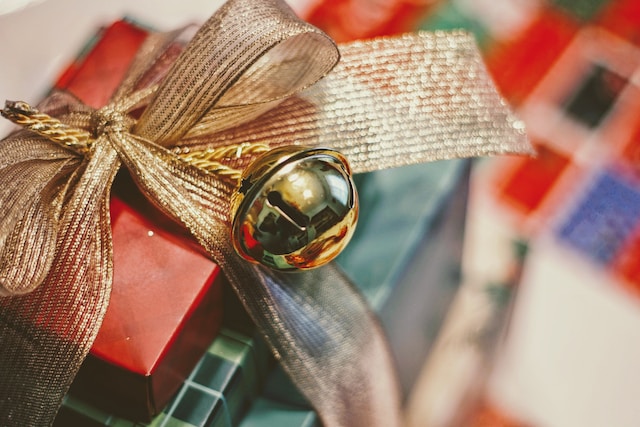 How to Avoid Overdoing it During the Holidays