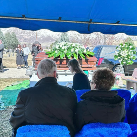 How To Write A Heartfelt Funeral Eulogy For A Loved One