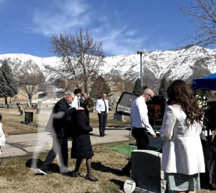 How To Write A Heartfelt Funeral Eulogy For A Loved One