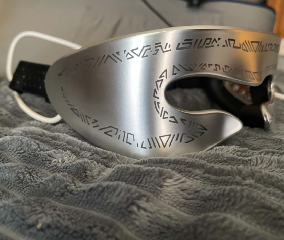 LifeZoom Oclux Red Light Therapy Eye Mask Review for Tired Eyes